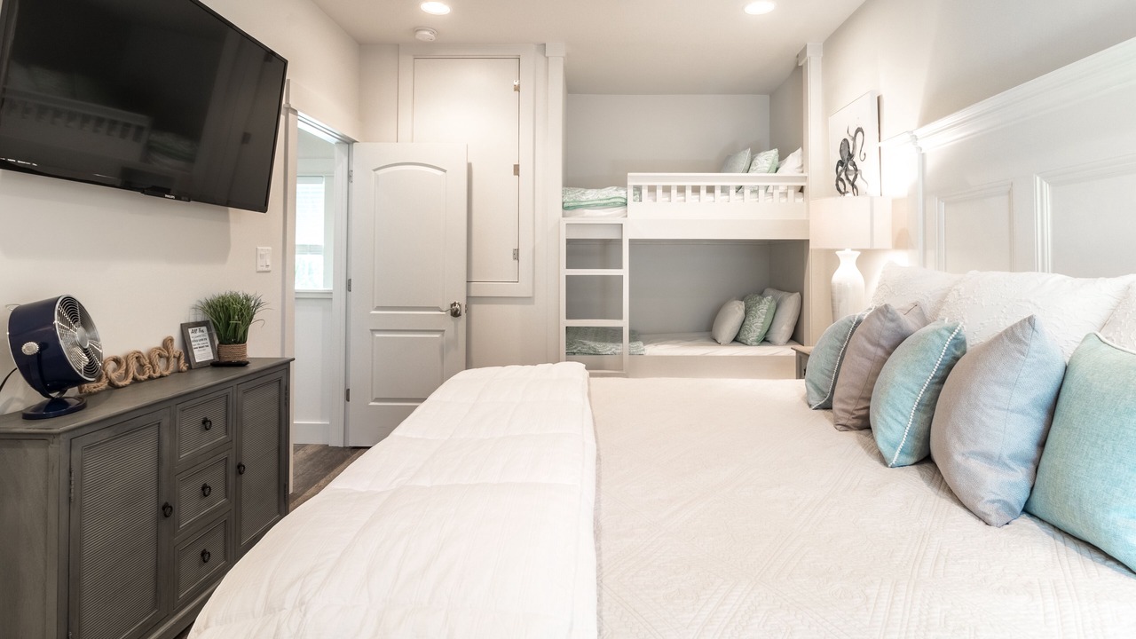 Photo of Bedroom in Treetop
