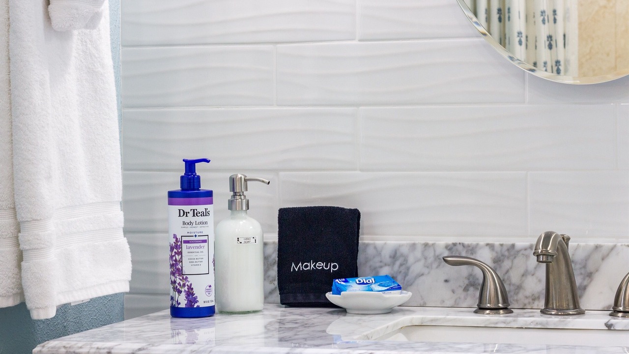 Photo of Bathroom in Forest Isles