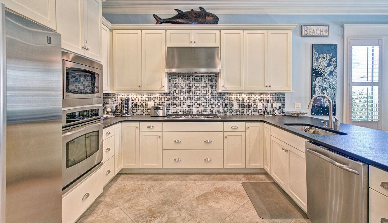 Photo of Kitchen in Frangista Beach