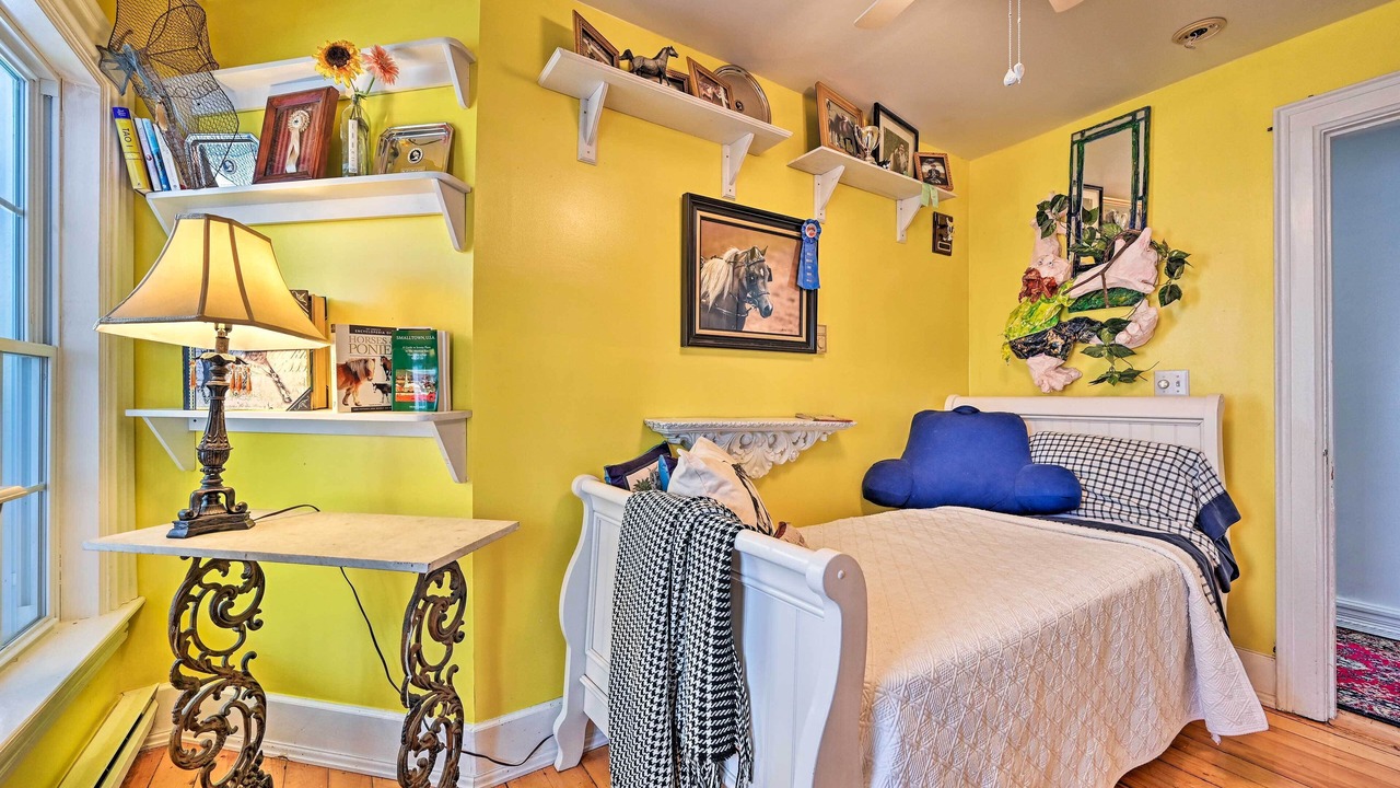 Photo of Bedroom in Plattsburgh