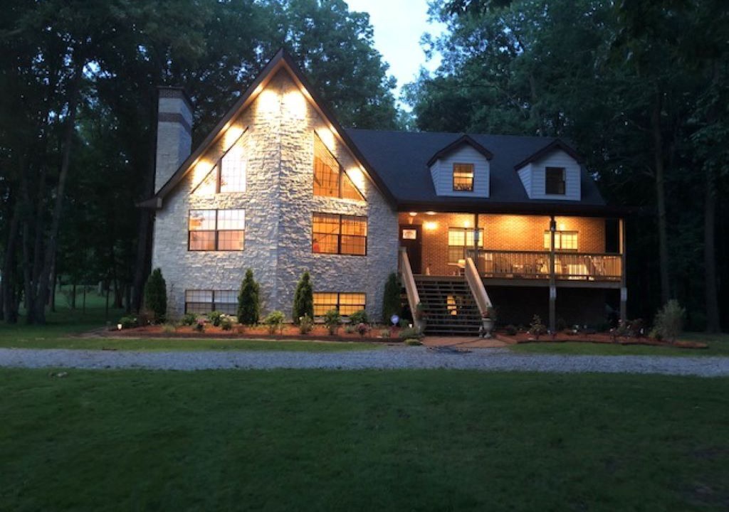 Photo of Outdoor in Delong