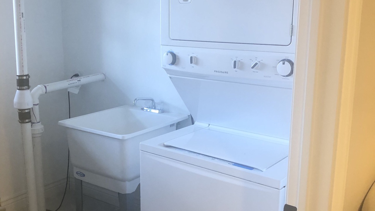 Photo of Bedroom in Delong