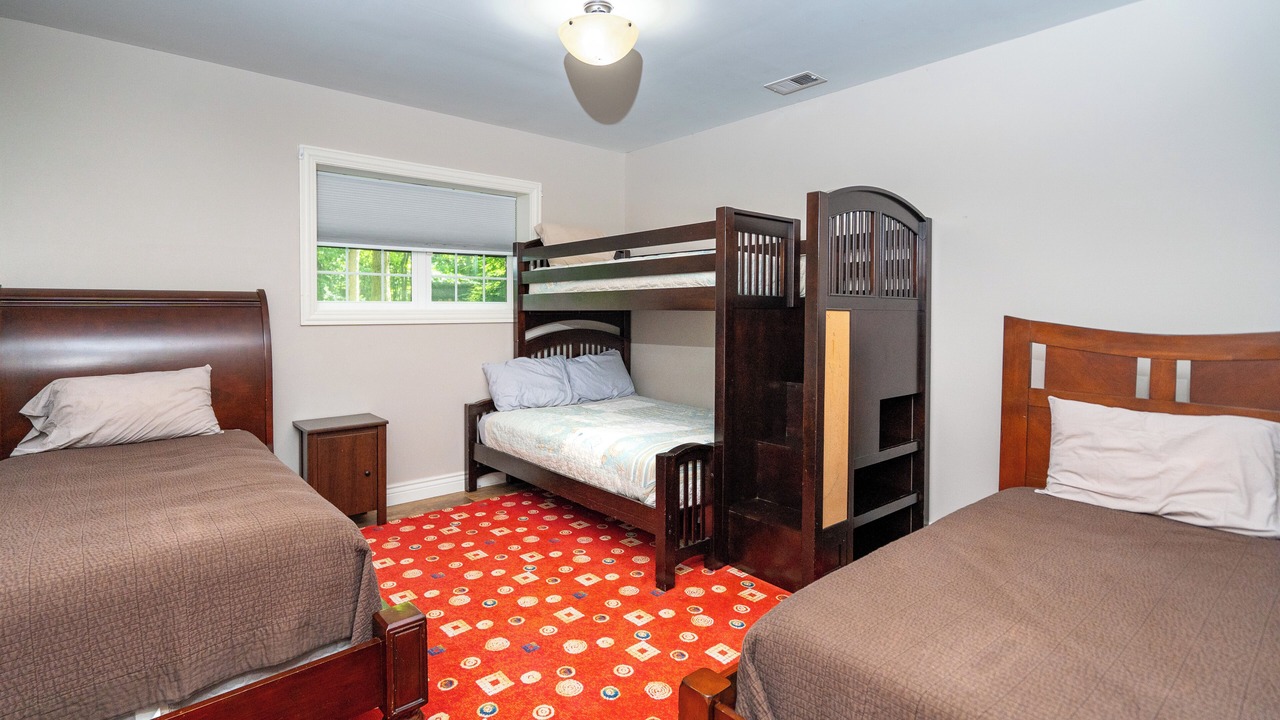 Photo of Bedroom in Delong