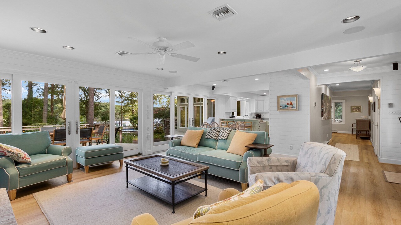 Photo of Livingroom in Lancaster