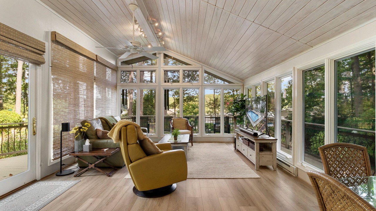 Photo of Livingroom in Lancaster