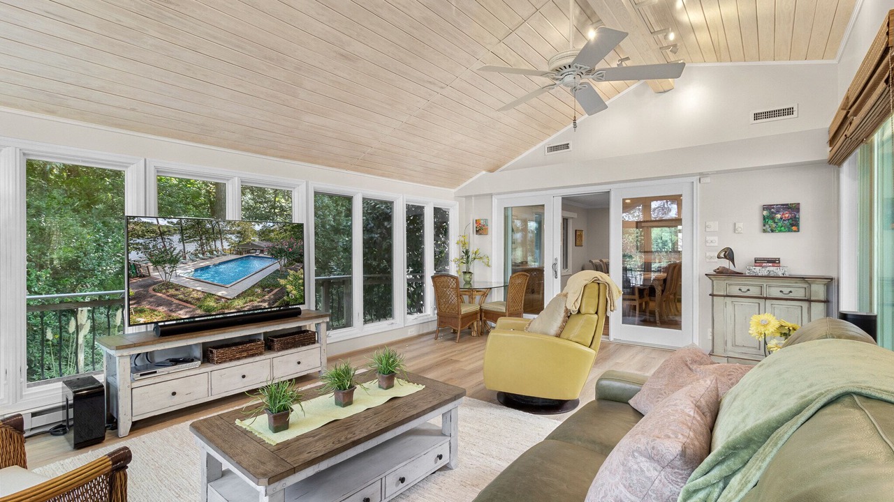 Photo of Livingroom in Lancaster