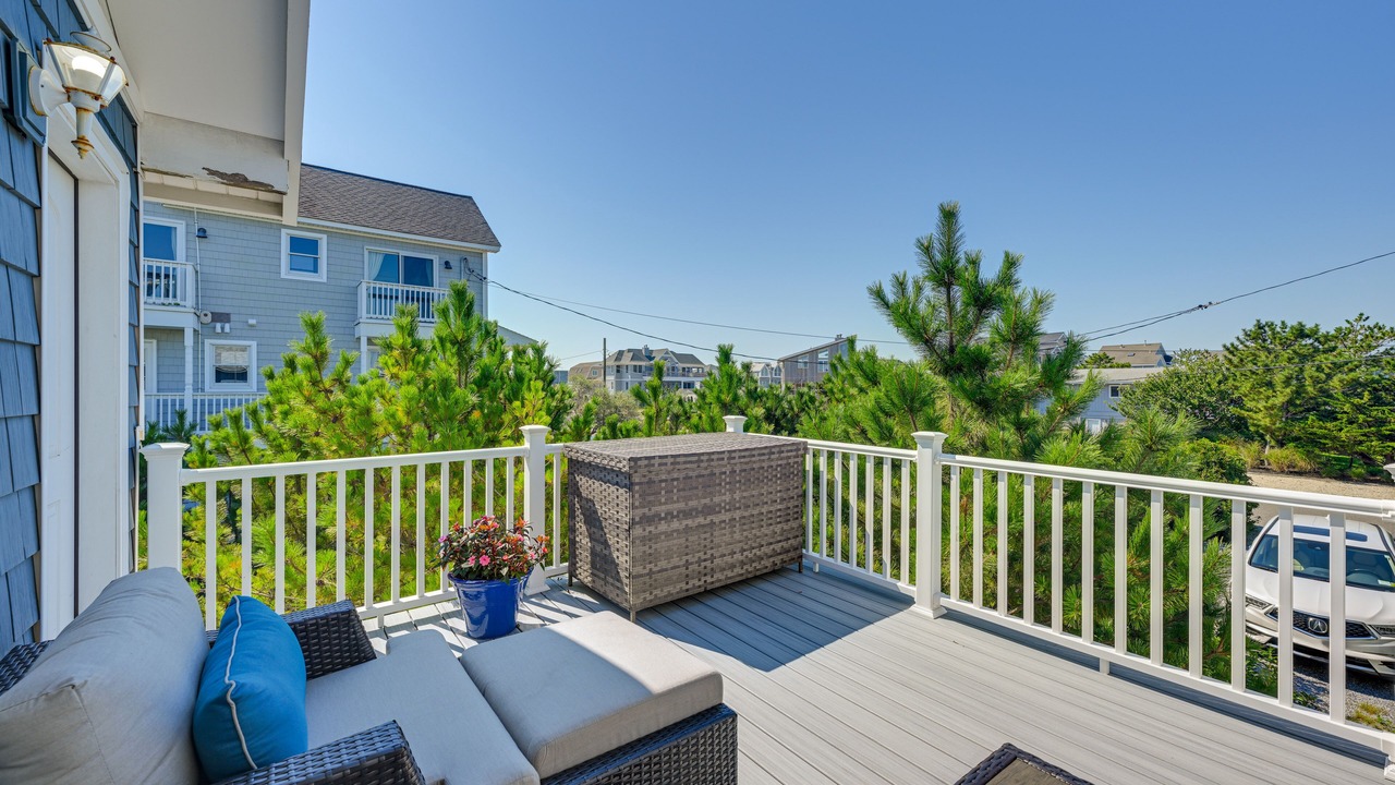 Photo of Patio Balcony in West Hampton Dunes