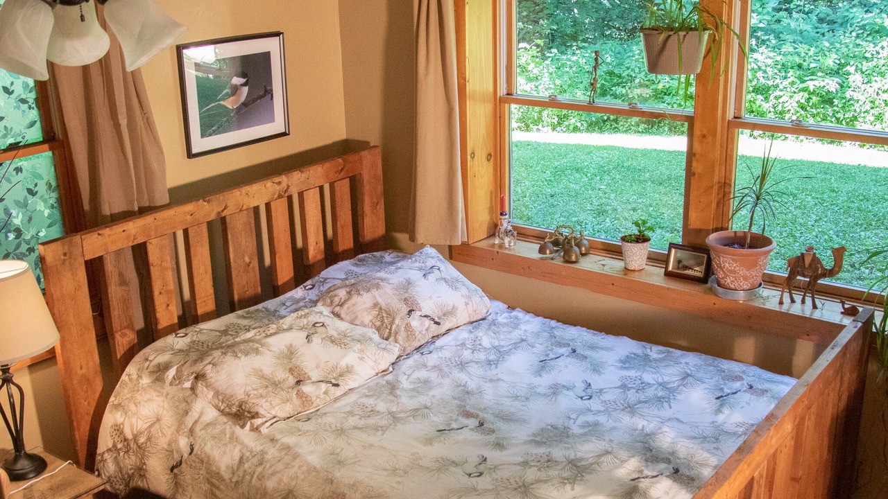 Photo of Bedroom in Tully
