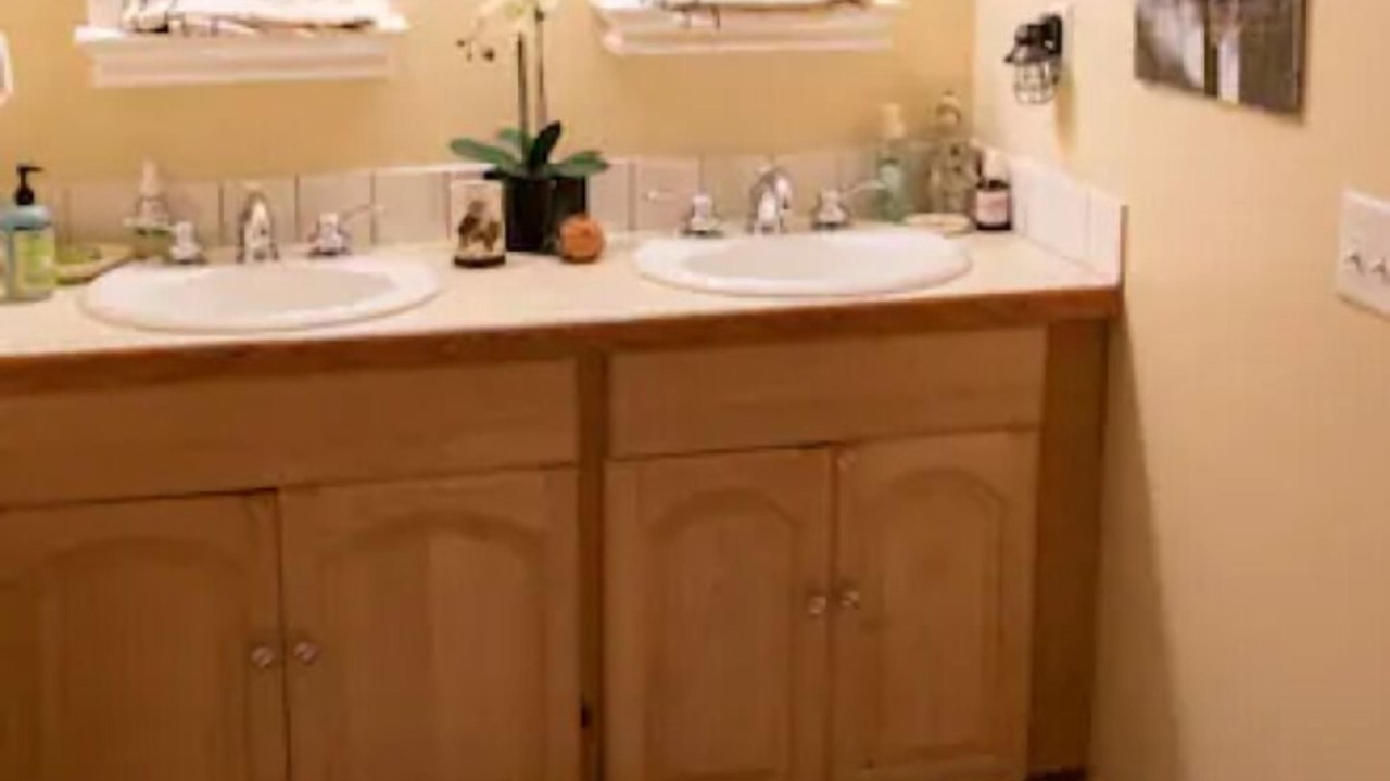 Photo of Bathroom in Tully