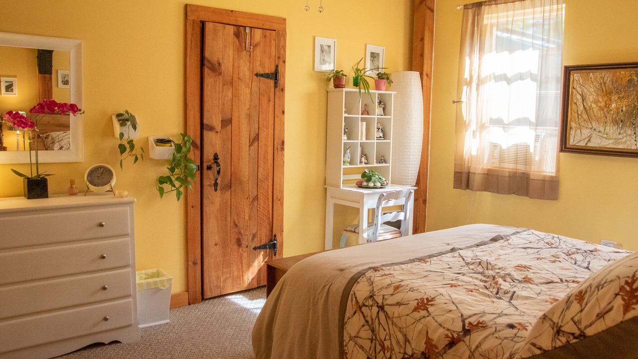 Photo of Bedroom in Tully