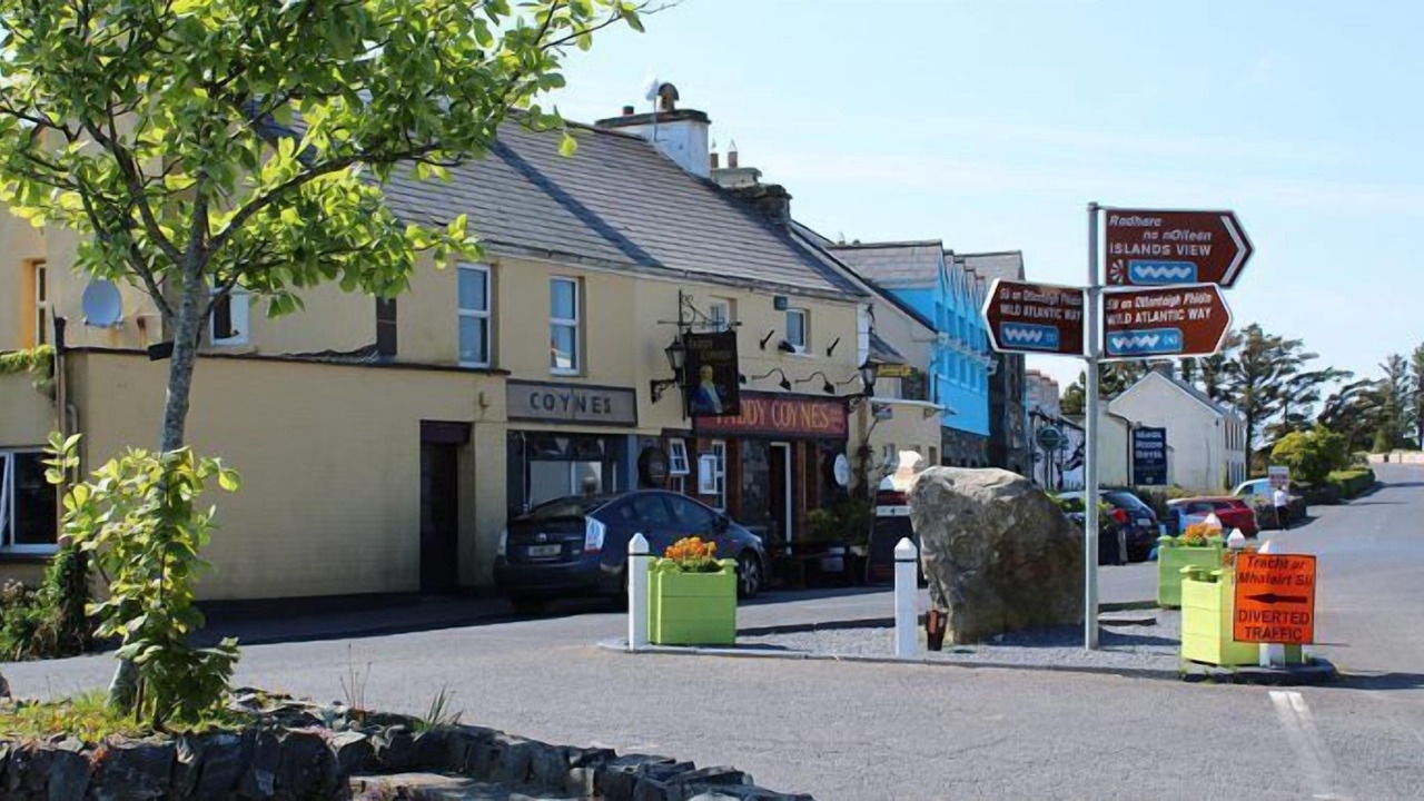 Photo of Others in Tully