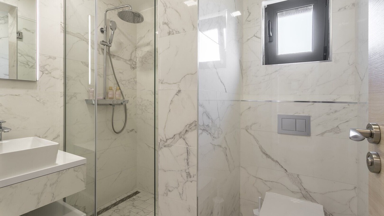Photo of Bathroom in Srinjine