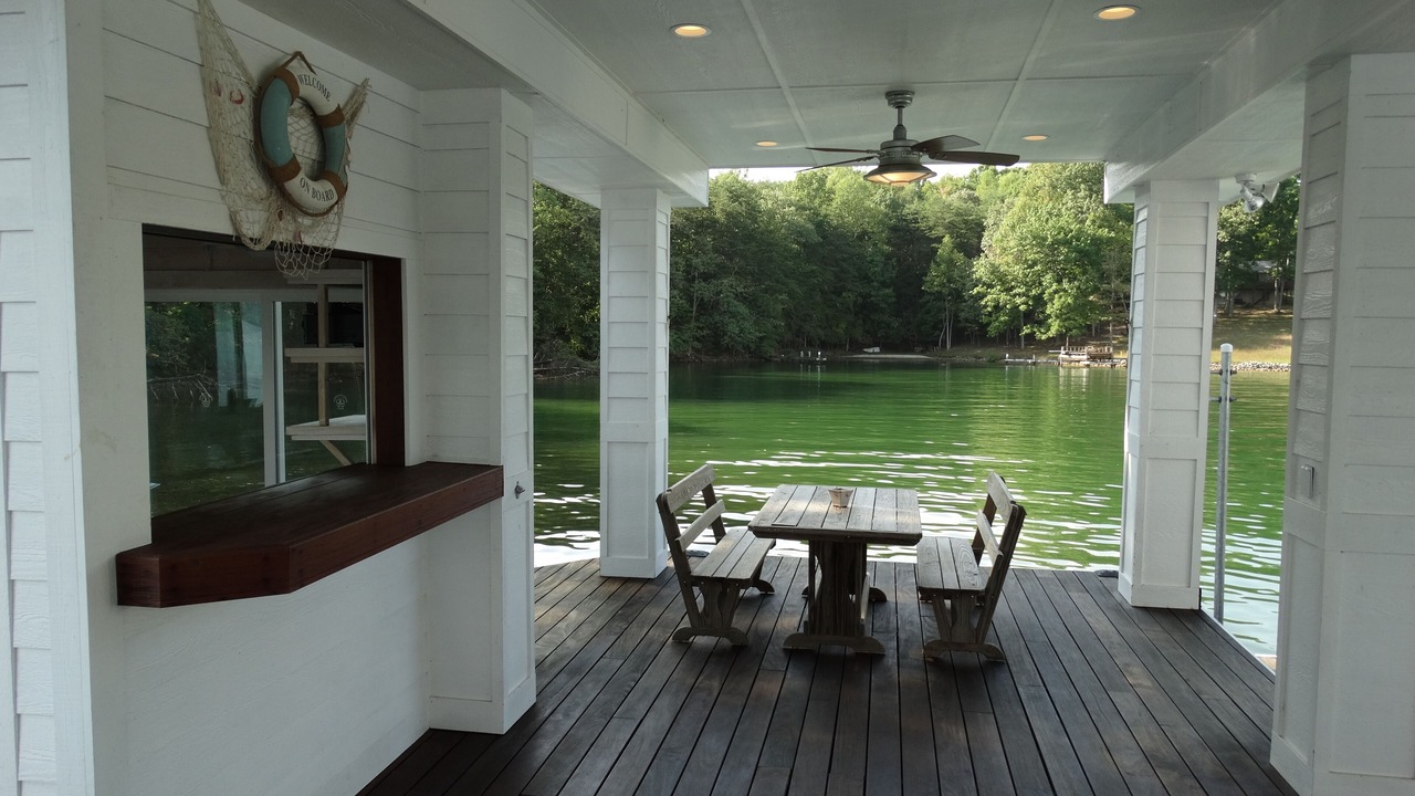 Photo of Outdoor in Huddleston
