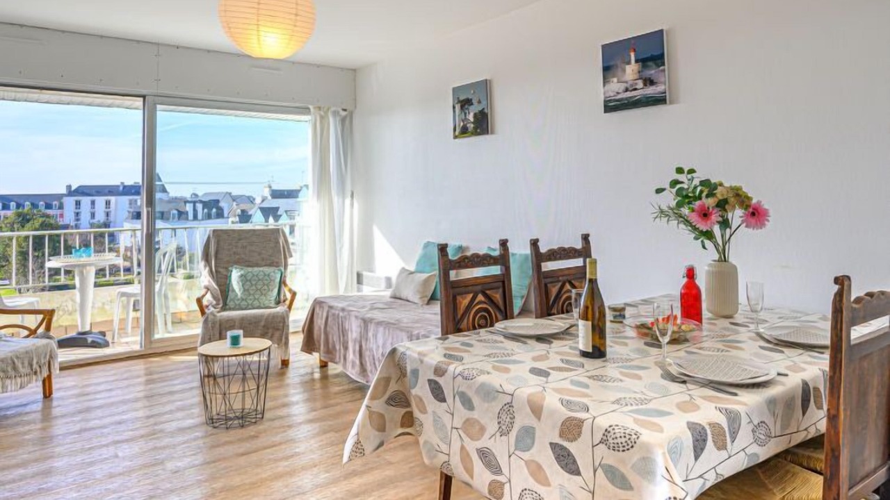Photo of Bedroom in Quiberon