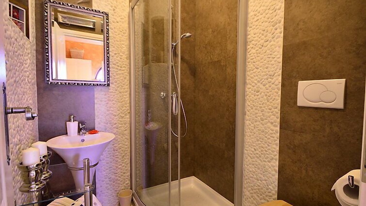 Photo of Bathroom in Pobri
