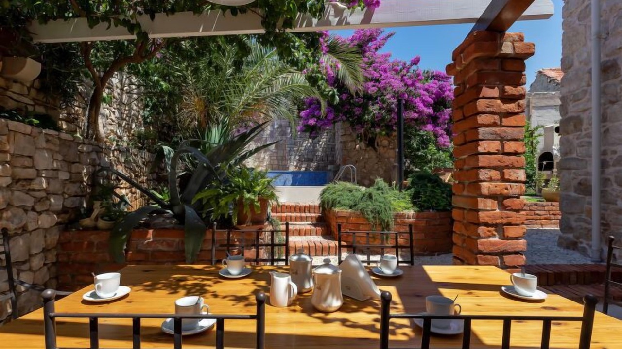 Photo of Outdoor in Sutivan