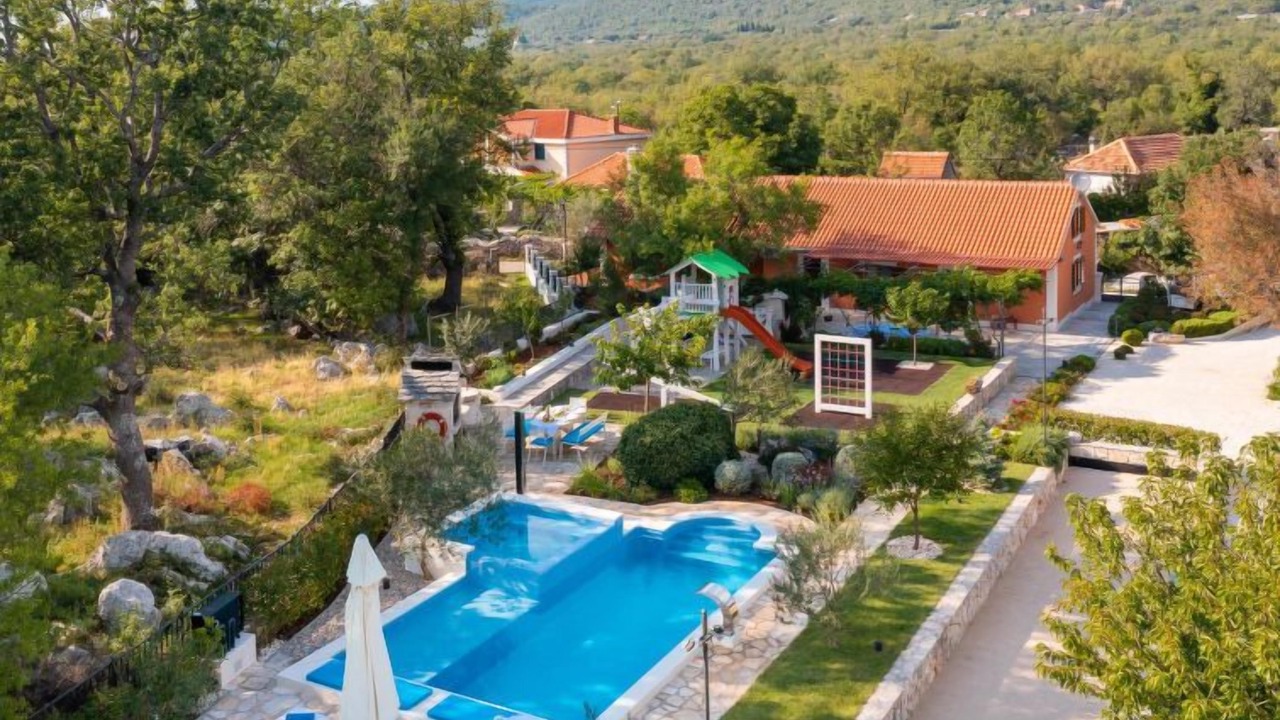 Photo of Others in Bristivica