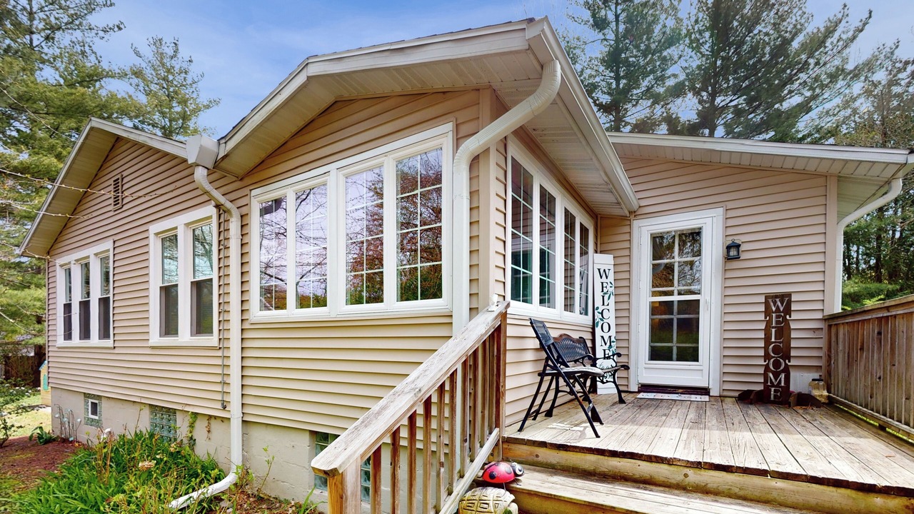 Photo of Patio Balcony in Lakeside