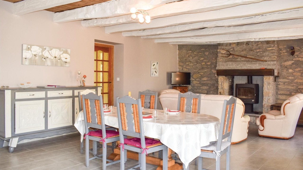 Photo of Bedroom in Le Cambout
