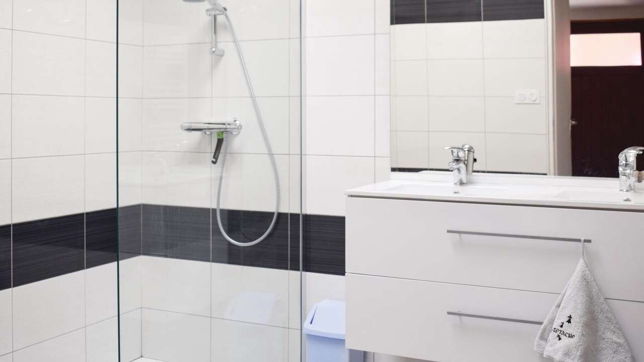 Photo of Bathroom in Le Cambout