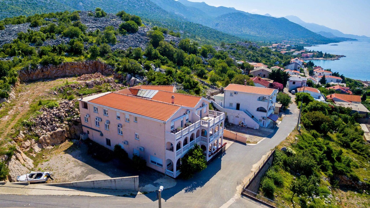 Photo of Others in Cesarica