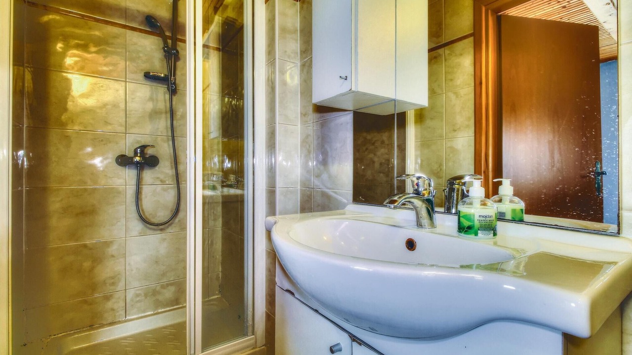 Photo of Bathroom in Kastel