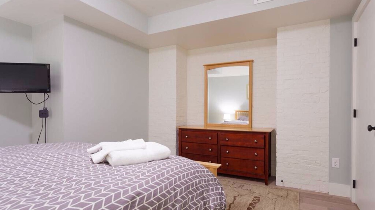 Photo of Bedroom in Egleston Square