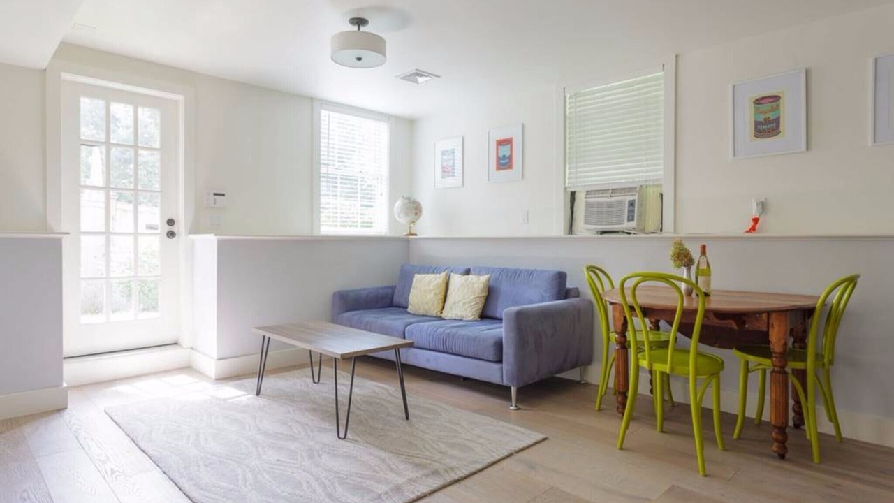 Photo of Livingroom in Egleston Square