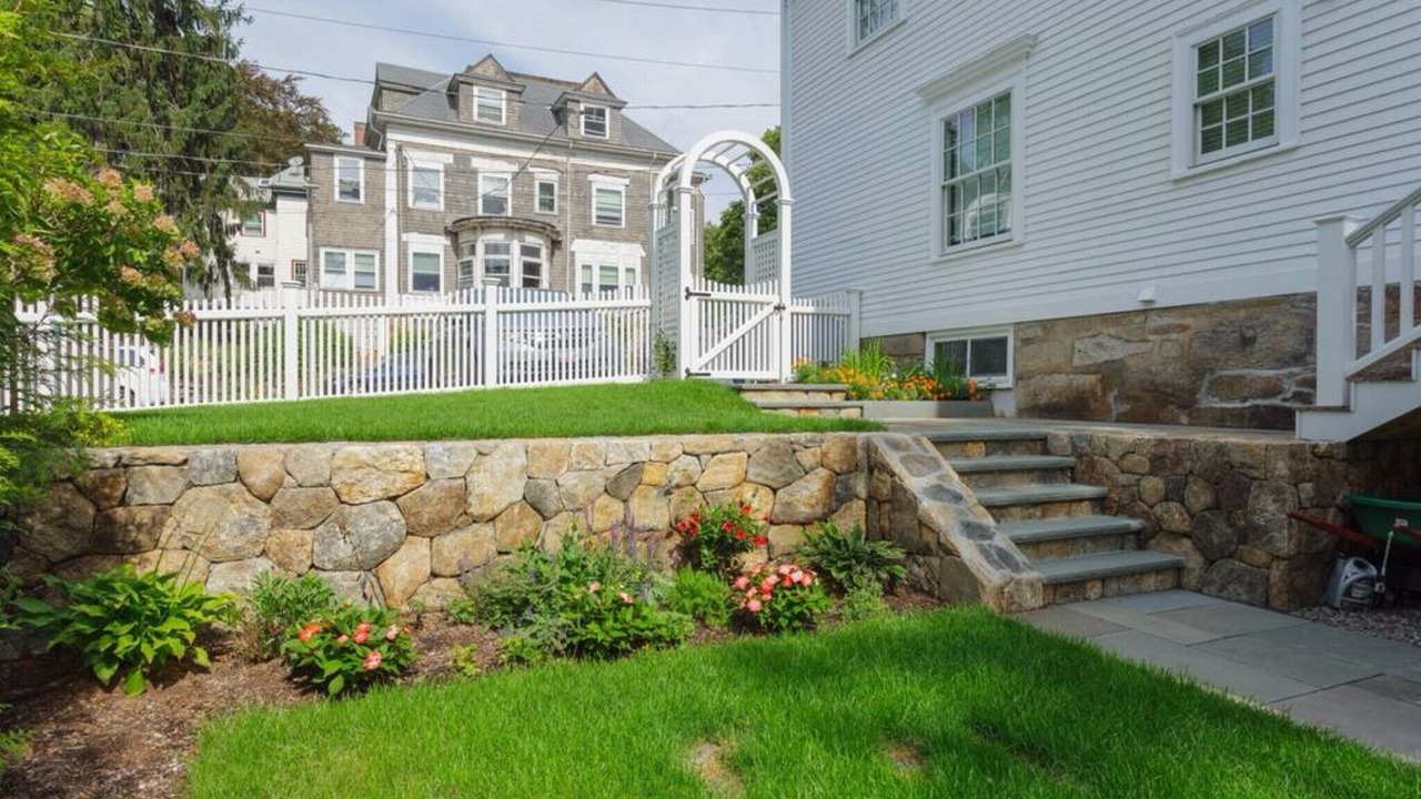 Photo of Outdoor in Egleston Square