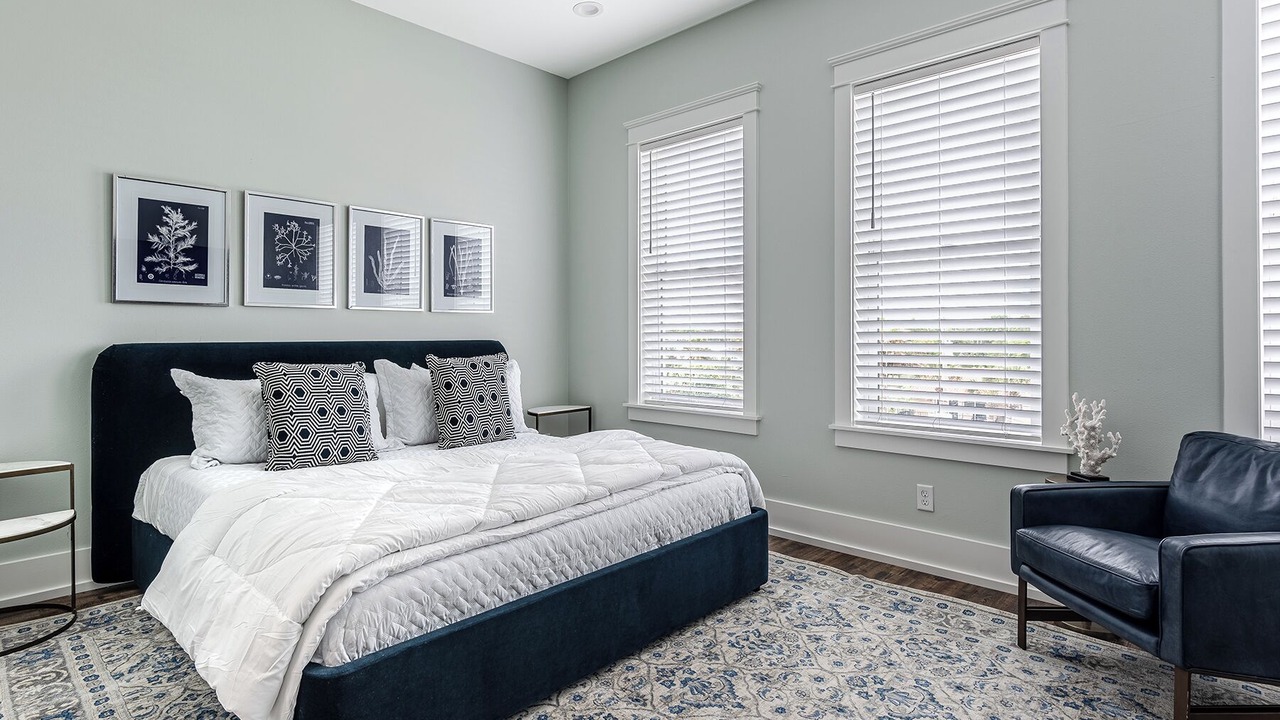 Photo of Bedroom in Laguna Beach Estates