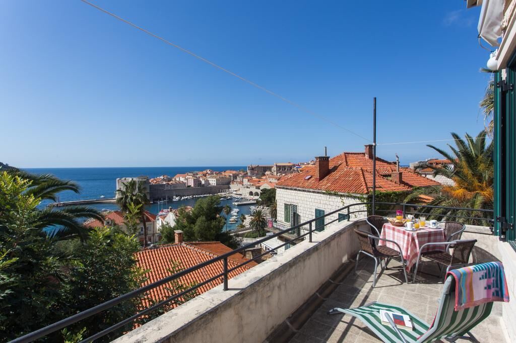 Photo of Others in Ploce
