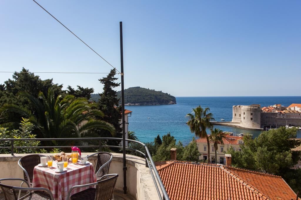 Photo of Others in Ploce