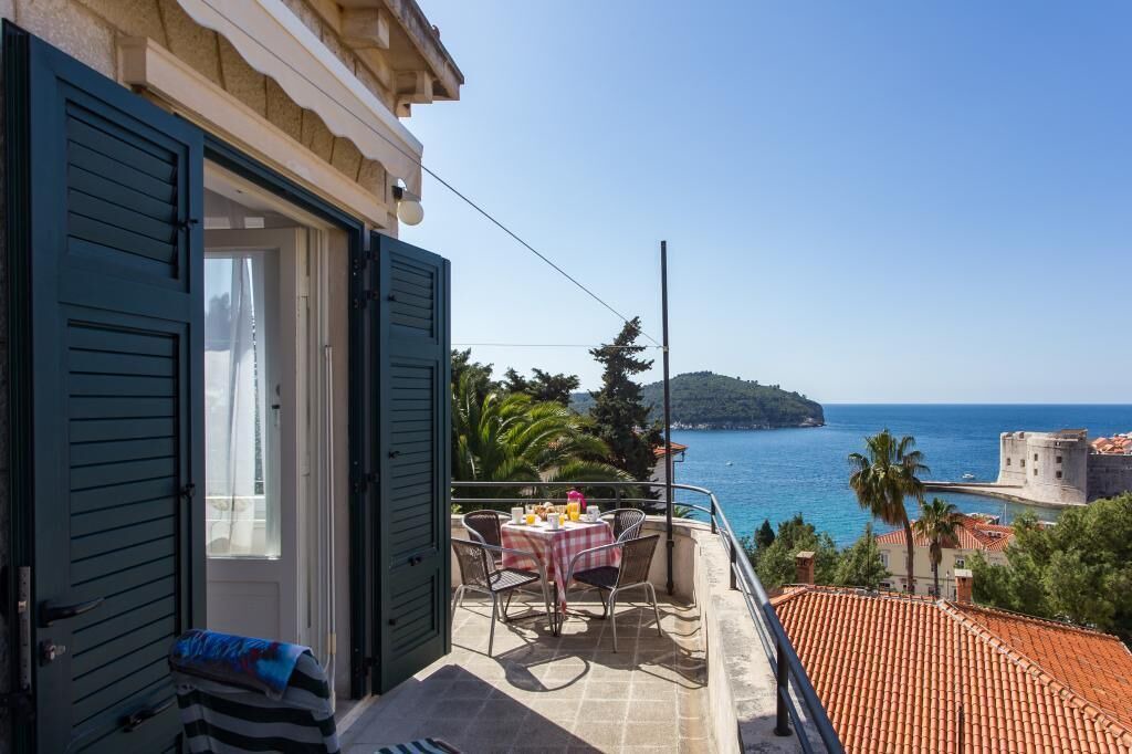 Photo of Others in Ploce