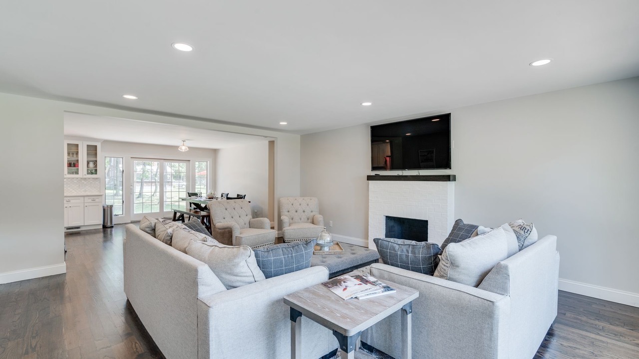 Photo of Livingroom in Jamesport