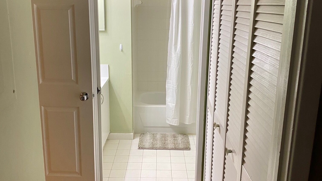 Photo of Bathroom in Aventura