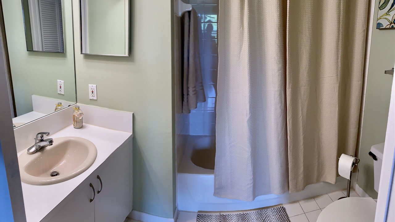 Photo of Bathroom in Aventura