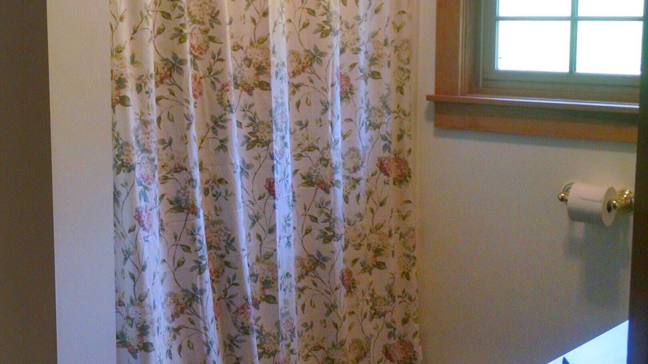 Photo of Bathroom in Williamstown