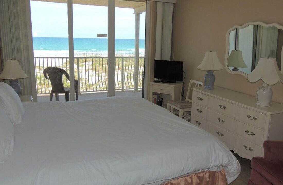 Photo of Bedroom in Crescent Beach