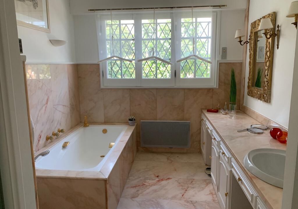 Photo of Bathroom in Caucade