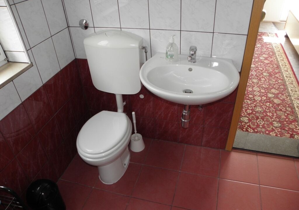 Photo of Bathroom in Duce