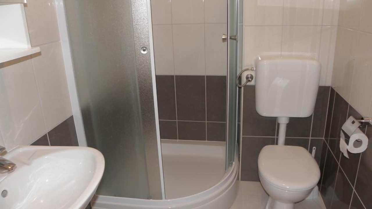 Photo of Bathroom in Duce