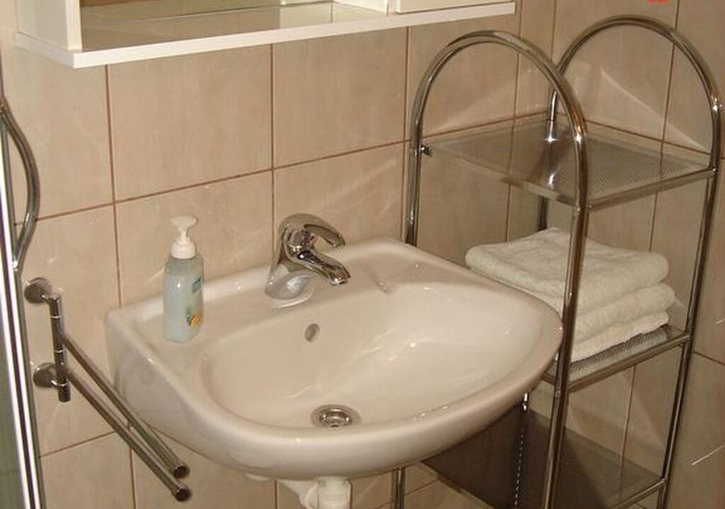 Photo of Bathroom in Brist