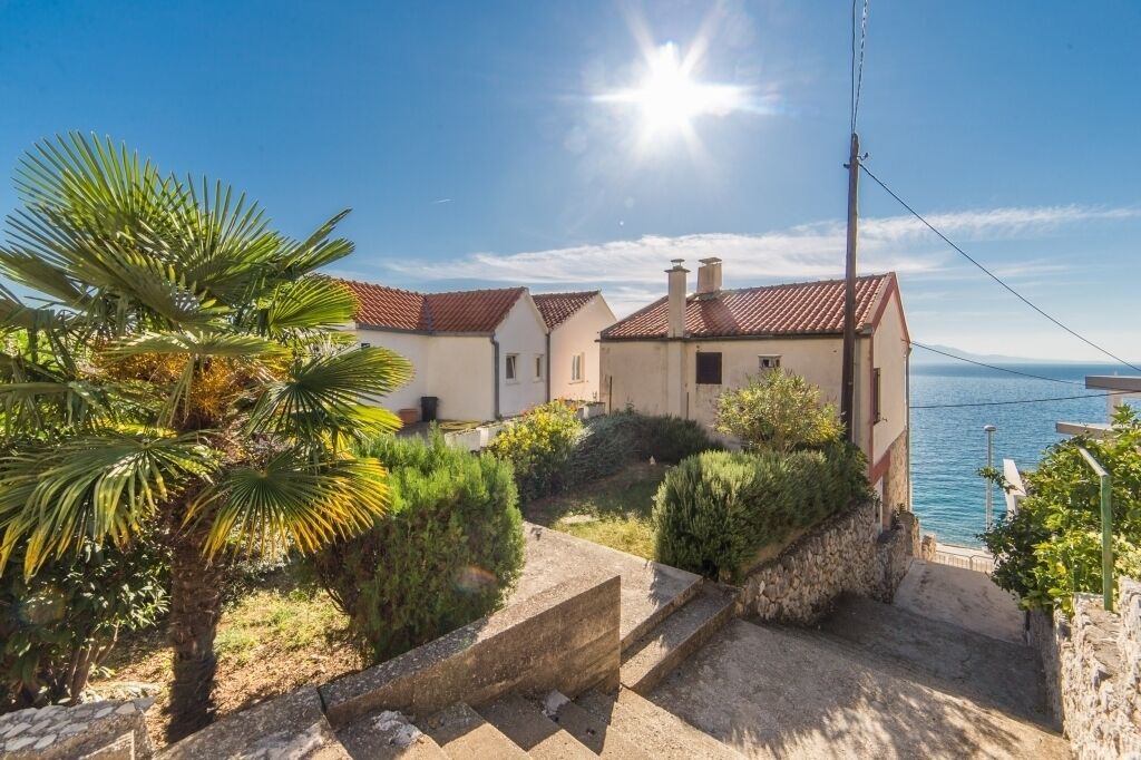 Photo of Outdoor in Brist