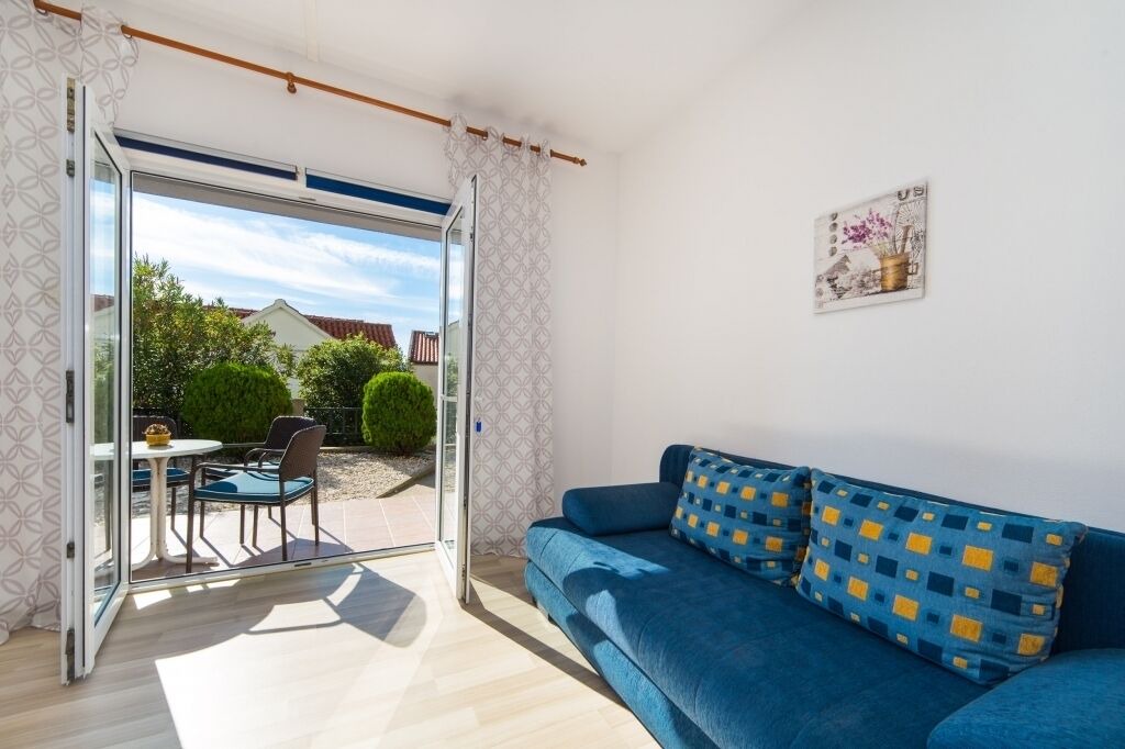Photo of Livingroom in Brist