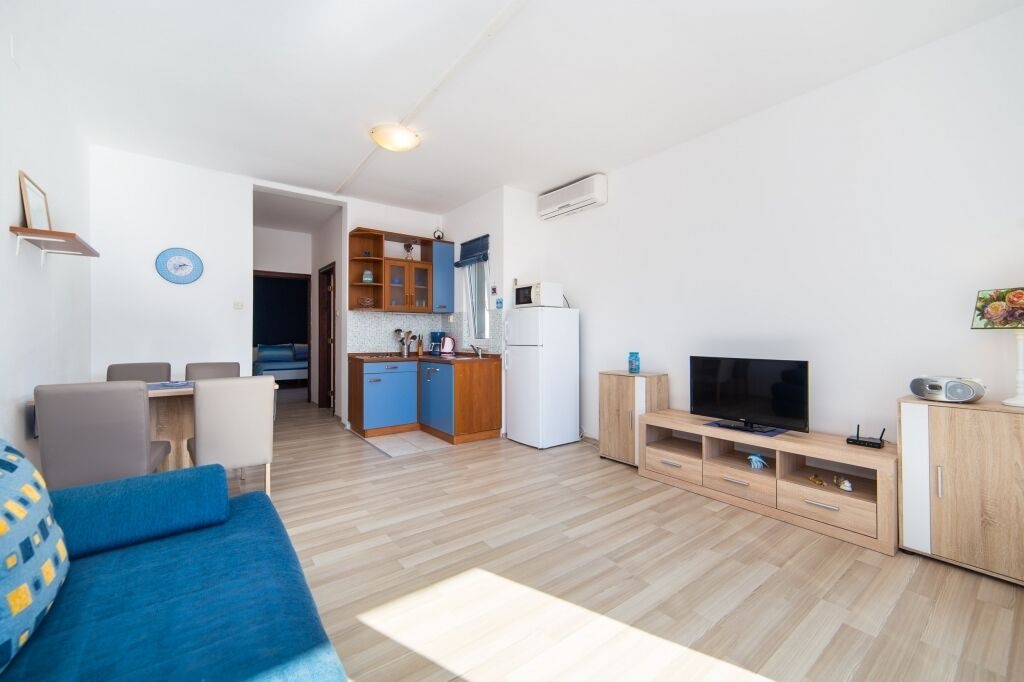 Photo of Livingroom in Brist