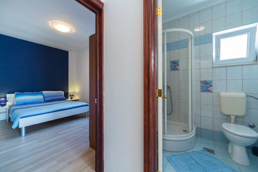 Photo of Bathroom in Brist