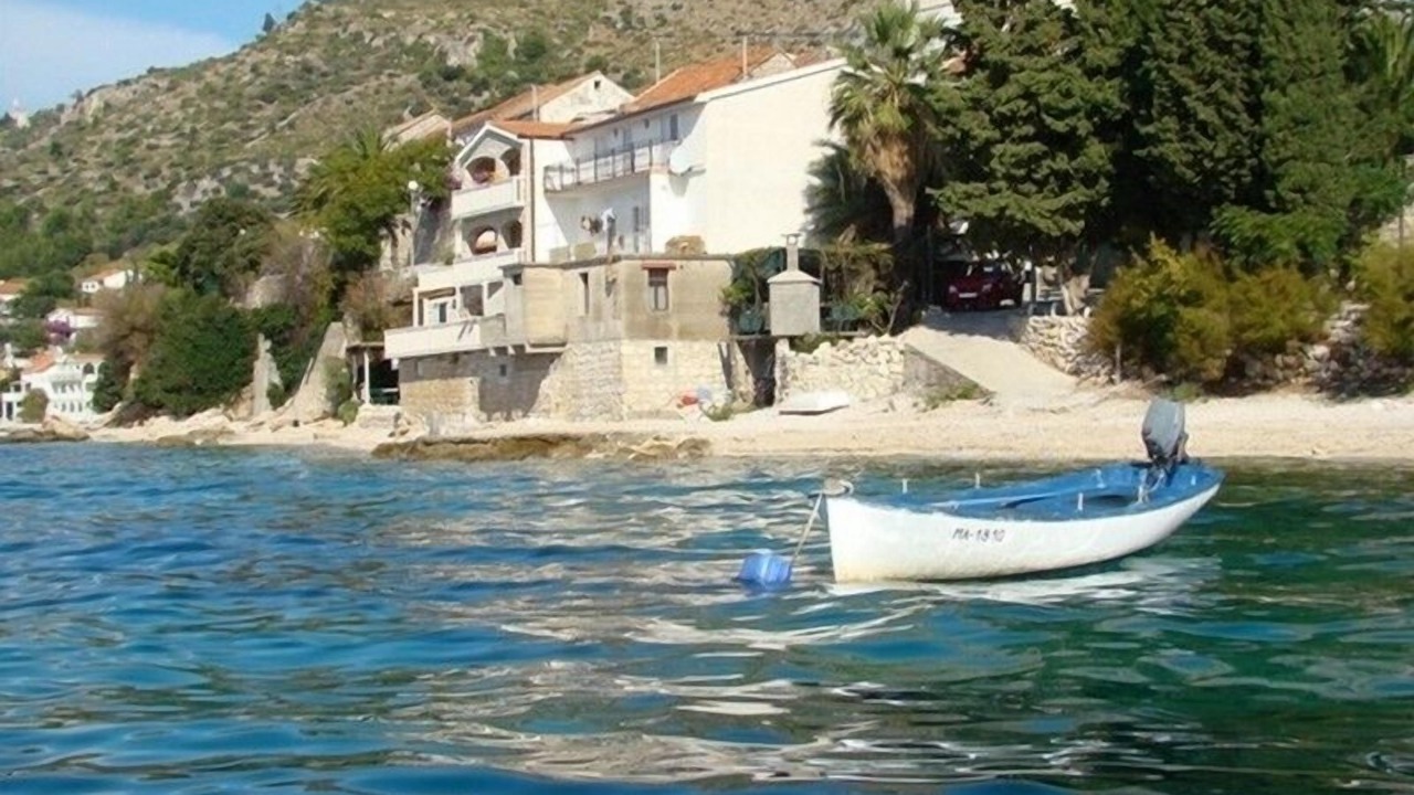 Photo of Others in Brist