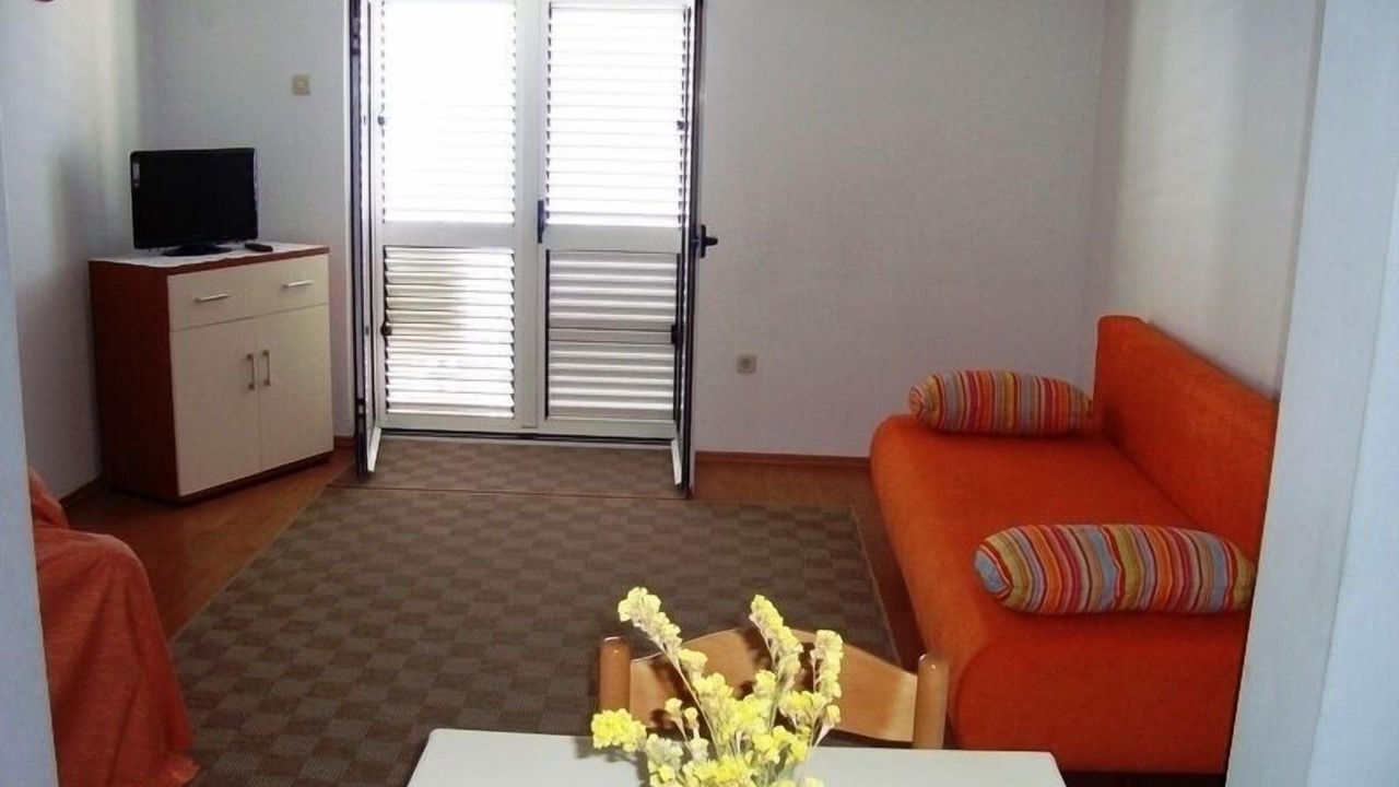 Photo of Livingroom in Brist