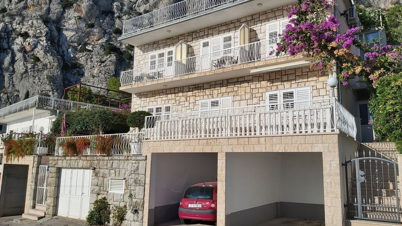 Photo of Outdoor in Borak