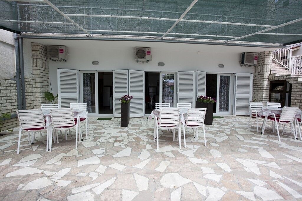 Photo of Outdoor in Duce